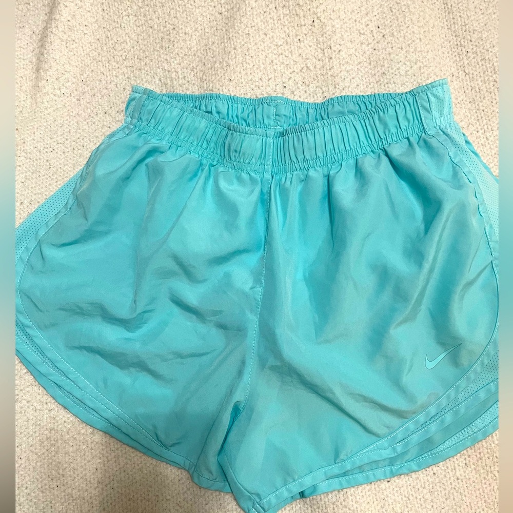 Nike women’s running shorts